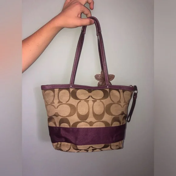 Y2K Coach Purple and Tan Women's Tote bag - Picture 4 of 15